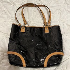Authentic Coach Peyton Tote in Black Patent Leather